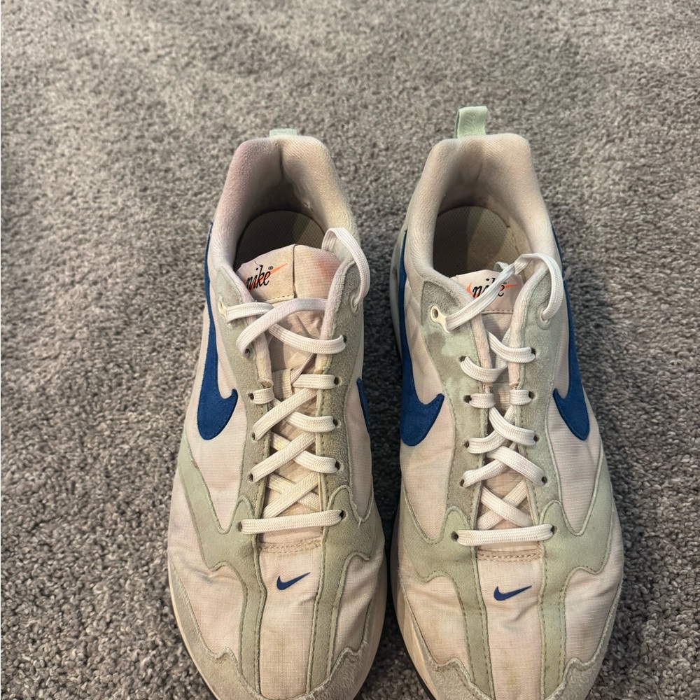 Nike Women’s White and Blue Sneakers